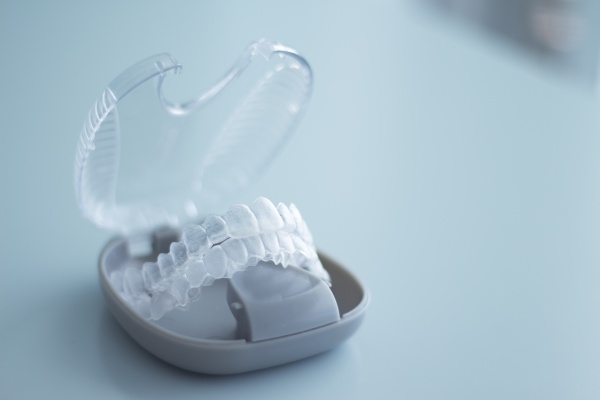 Can Invisalign Invisible Braces Close My Tooth Gaps?