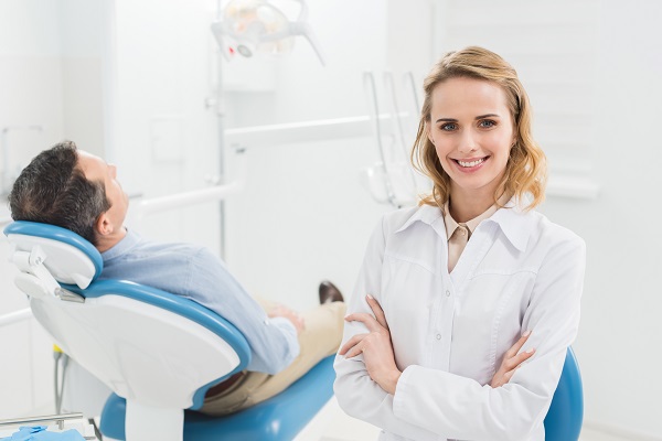 How Professional Teeth Whitening Treatments Work [Cosmetic Dentist]